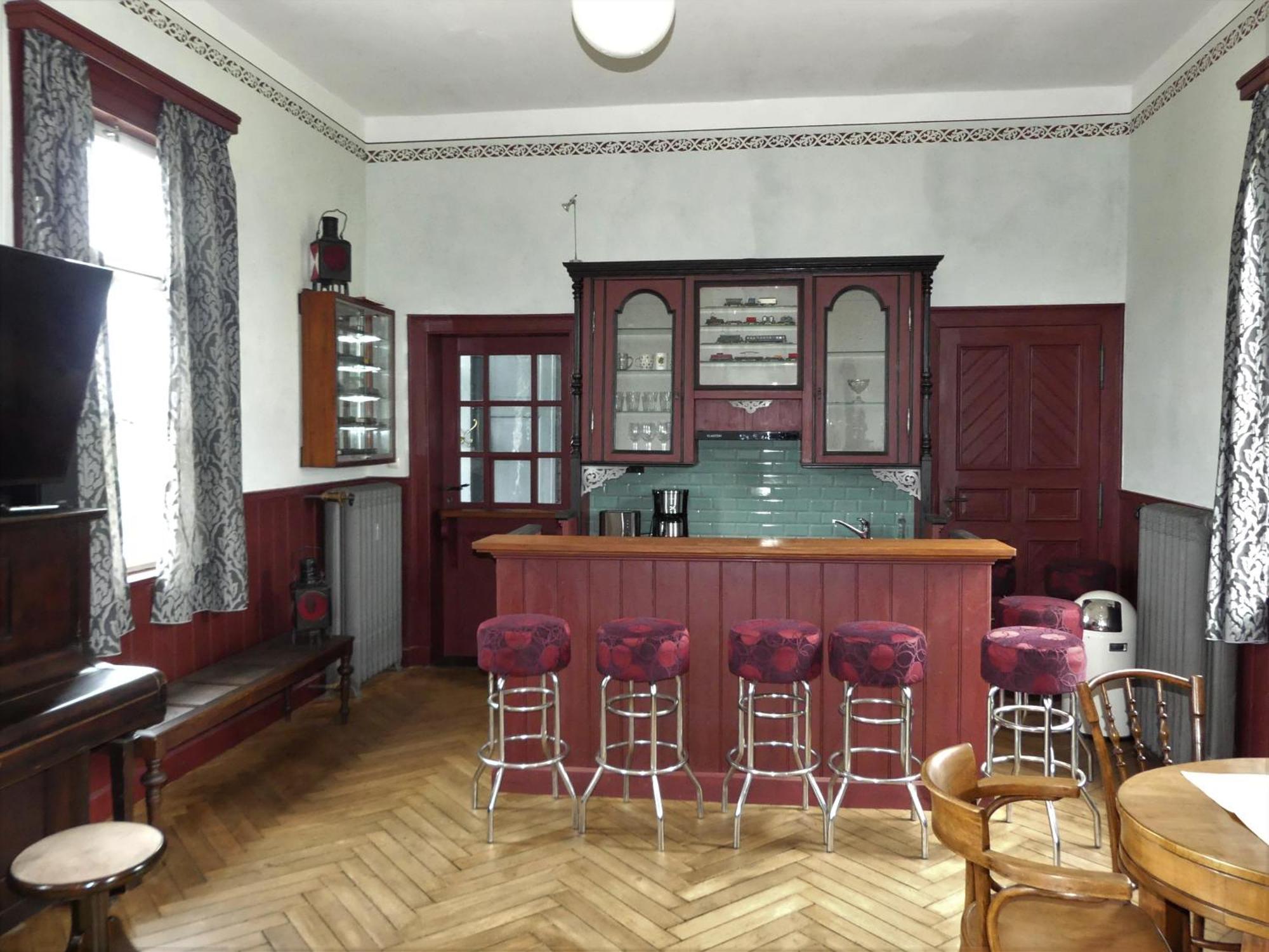 Ferienwohnung Bahnhof 1892 Meeder Luaran gambar