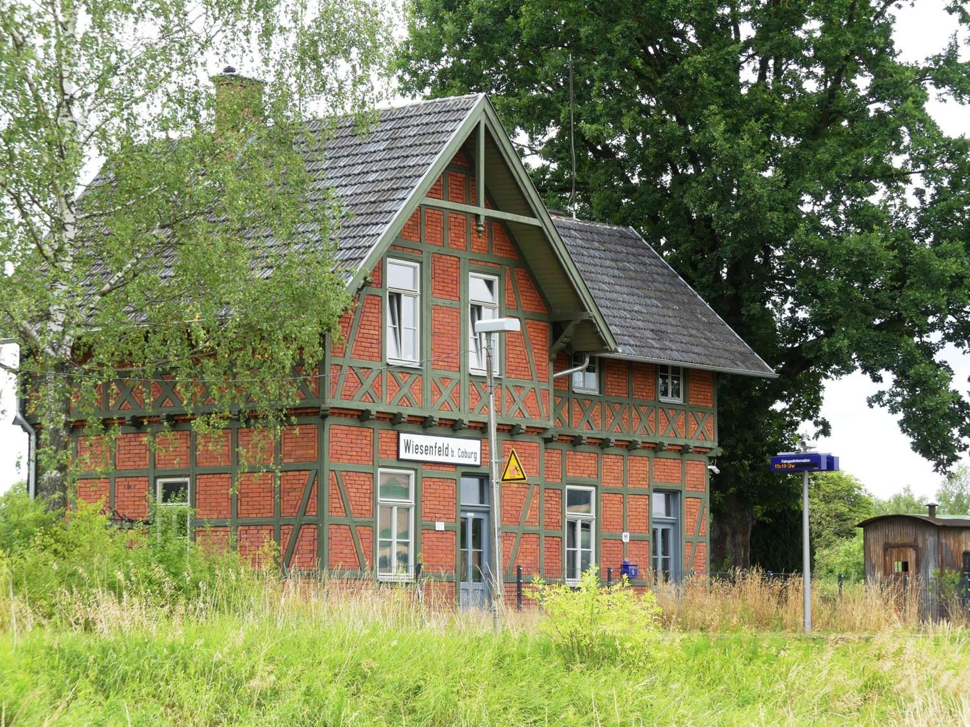 Ferienwohnung Bahnhof 1892 Meeder Luaran gambar